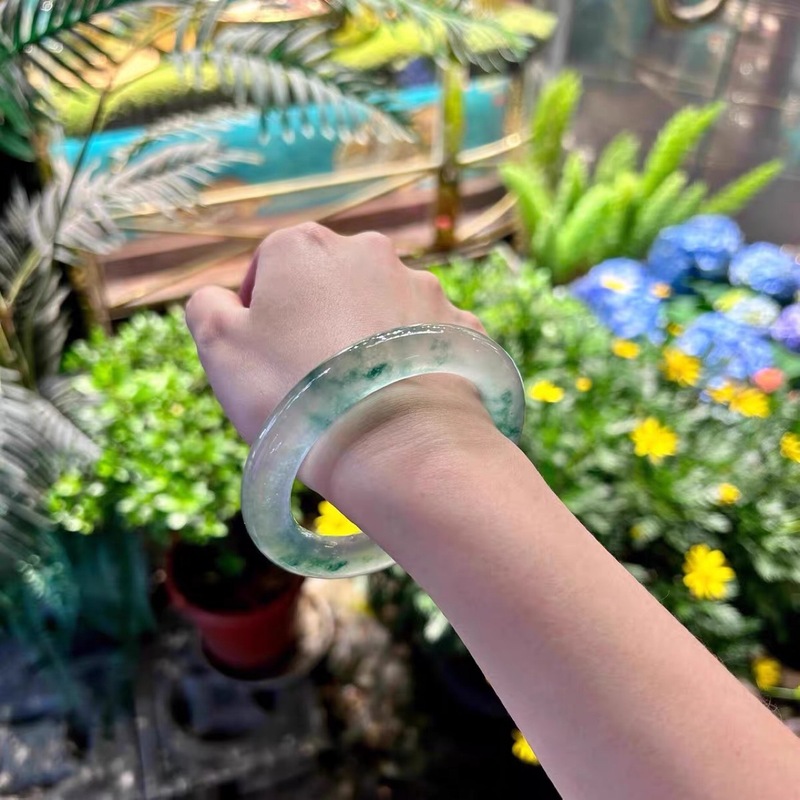 Dulong'a alternatif olan yükse - Bracelets incelemesi ve fiyatı