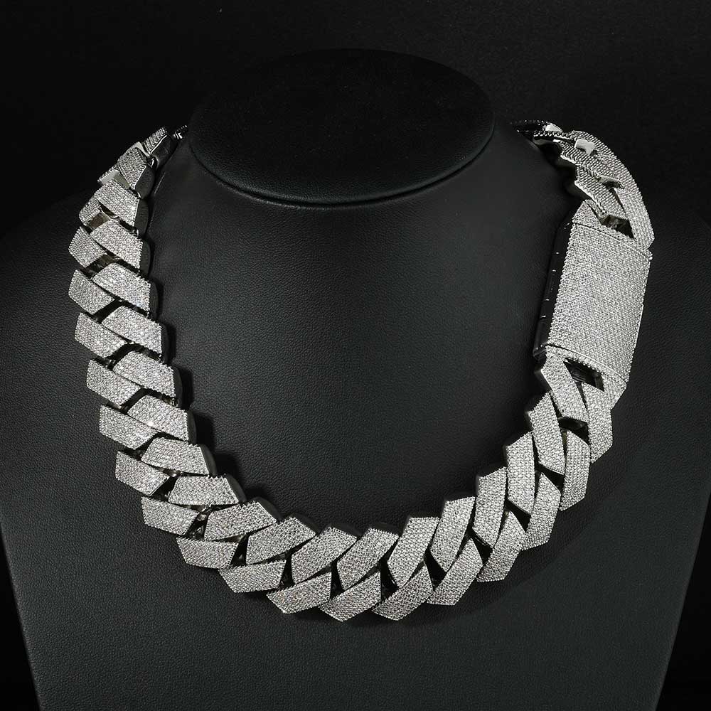 Nuoya Buzlu Görünümlü 26mm 6 S - Cuban Link Chain 12Mm incelemesi ve fiyatı